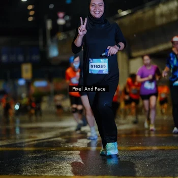 Runner Photo 7784631