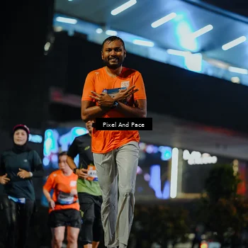 Runner Photo 7784640