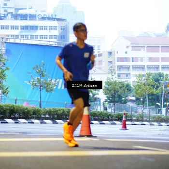 Runner Photo 7784645
