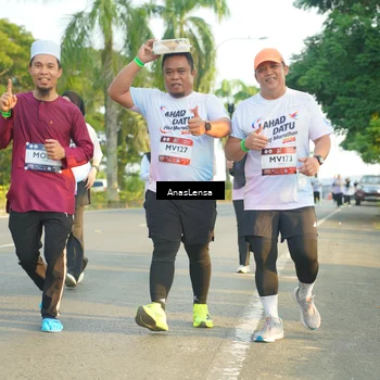 Runner Photo 7784658