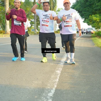 Runner Photo 7784660