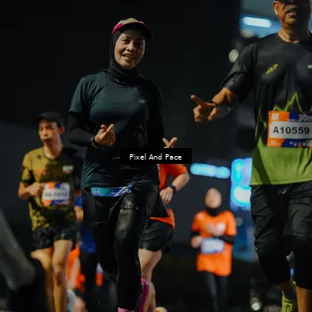 Runner Photo 7784671