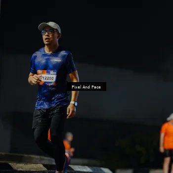 Runner Photo 7784685