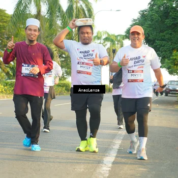 Runner Photo 7784696