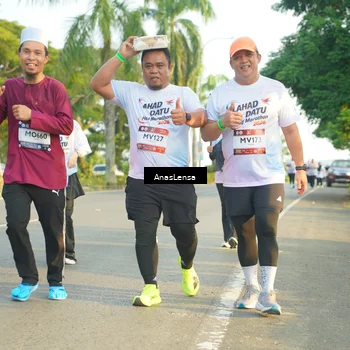 Runner Photo 7784712