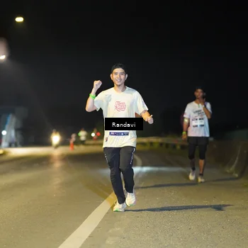 Runner Photo 7784722
