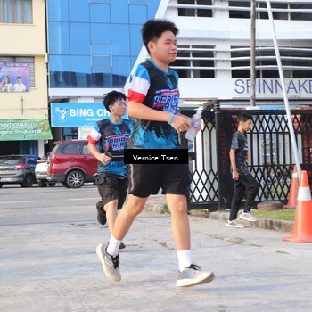Runner Photo 7784728