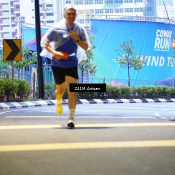 Runner Photo 7784736