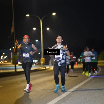Runner Photo 7784750