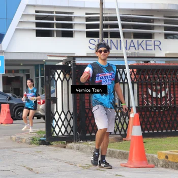 Runner Photo 7784751