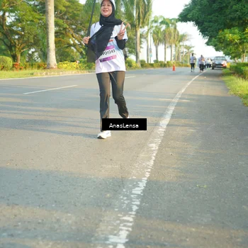 Runner Photo 7784756