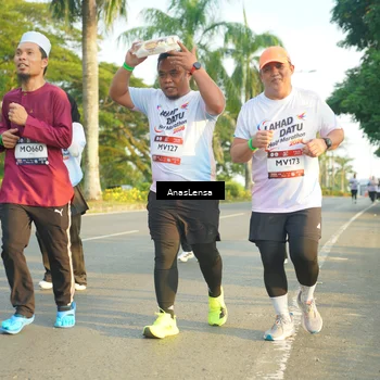 Runner Photo 7784761