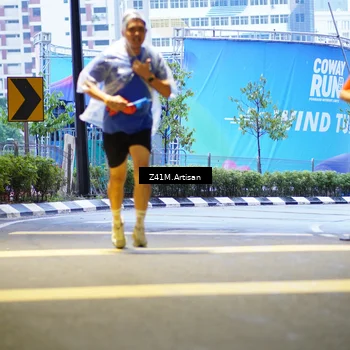 Runner Photo 7784762