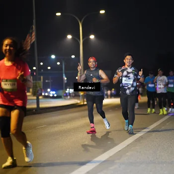 Runner Photo 7784771