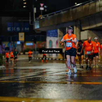 Runner Photo 7784774