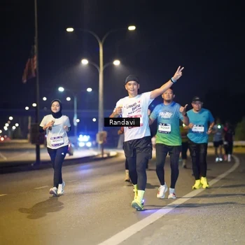 Runner Photo 7784782