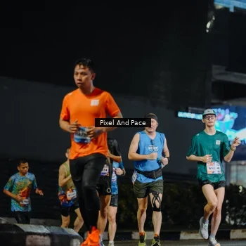 Runner Photo 7784784