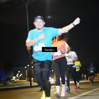Runner Photo 7784785