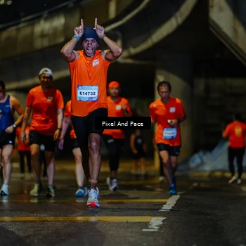 Runner Photo 7784801
