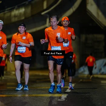 Runner Photo 7784842