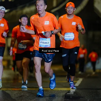 Runner Photo 7784853