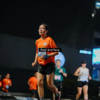 Runner Photo 7784857