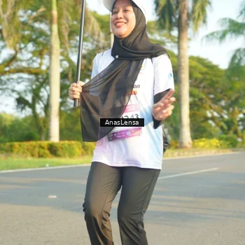 Runner Photo 7784865