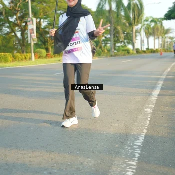 Runner Photo 7784870
