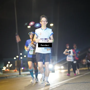 Runner Photo 7784876
