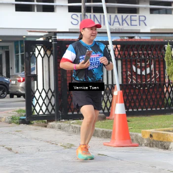 Runner Photo 7784877