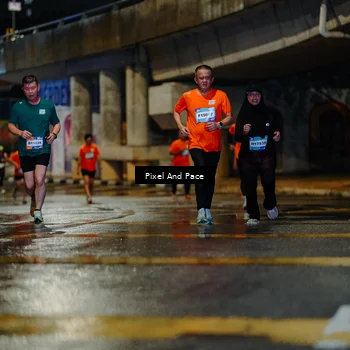 Runner Photo 7784889