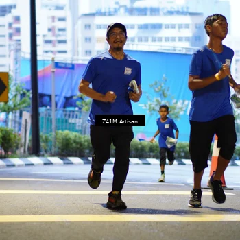 Runner Photo 7784941