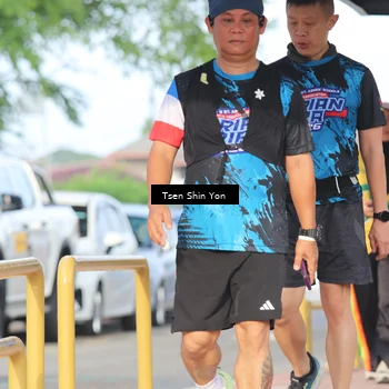 Runner Photo 7784945