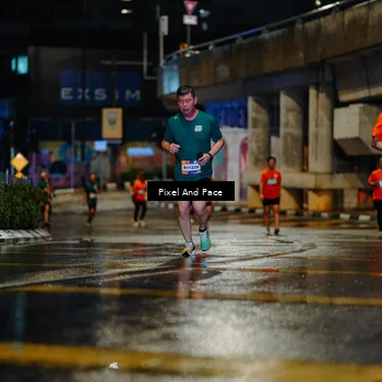 Runner Photo 7784955