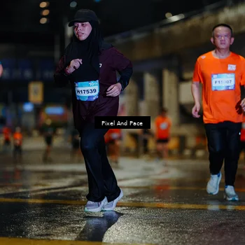 Runner Photo 7784957