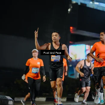 Runner Photo 7784967
