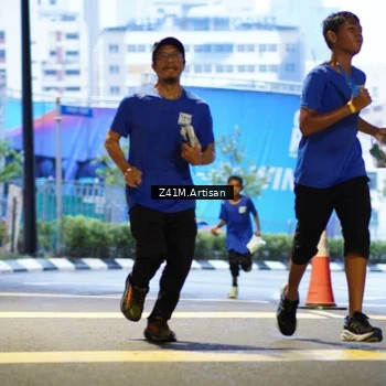 Runner Photo 7784975