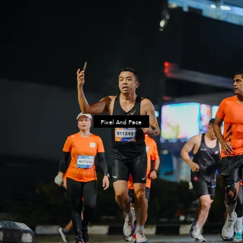Runner Photo 7784986