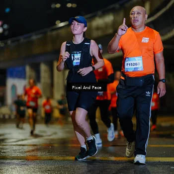 Runner Photo 7785004