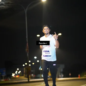 Runner Photo 7785007