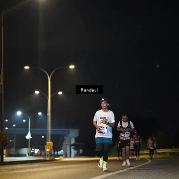 Runner Photo 7785011