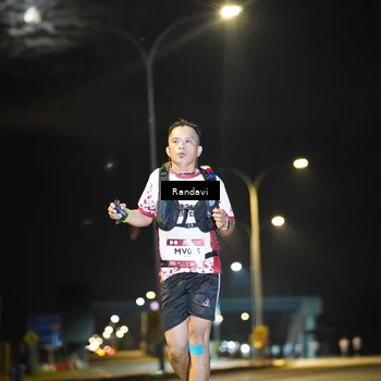 Runner Photo 7785028