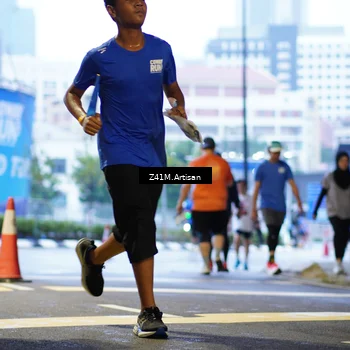 Runner Photo 7785039