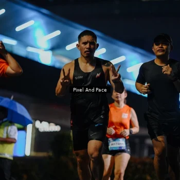 Runner Photo 7785040