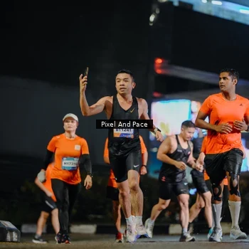 Runner Photo 7785061