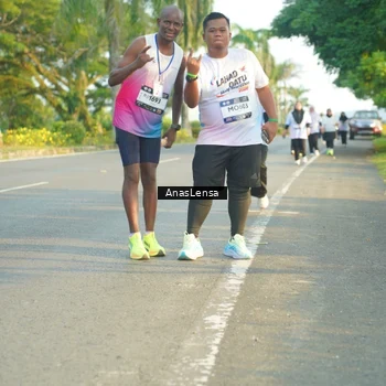 Runner Photo 7785067