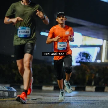 Runner Photo 7785071