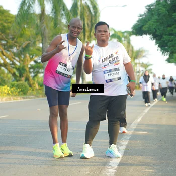 Runner Photo 7785077
