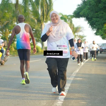 Runner Photo 7785091