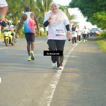 Runner Photo 7785093
